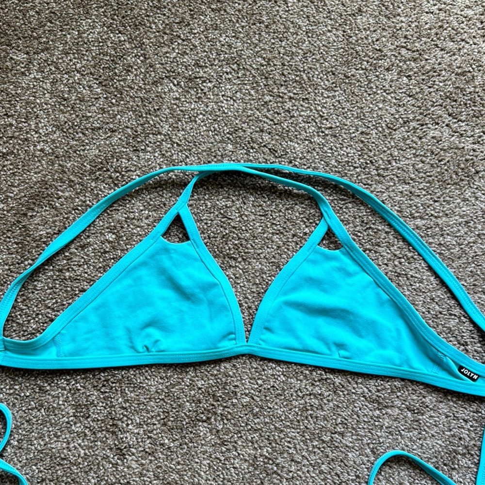Jolyn Finn top Hawaii Blue M